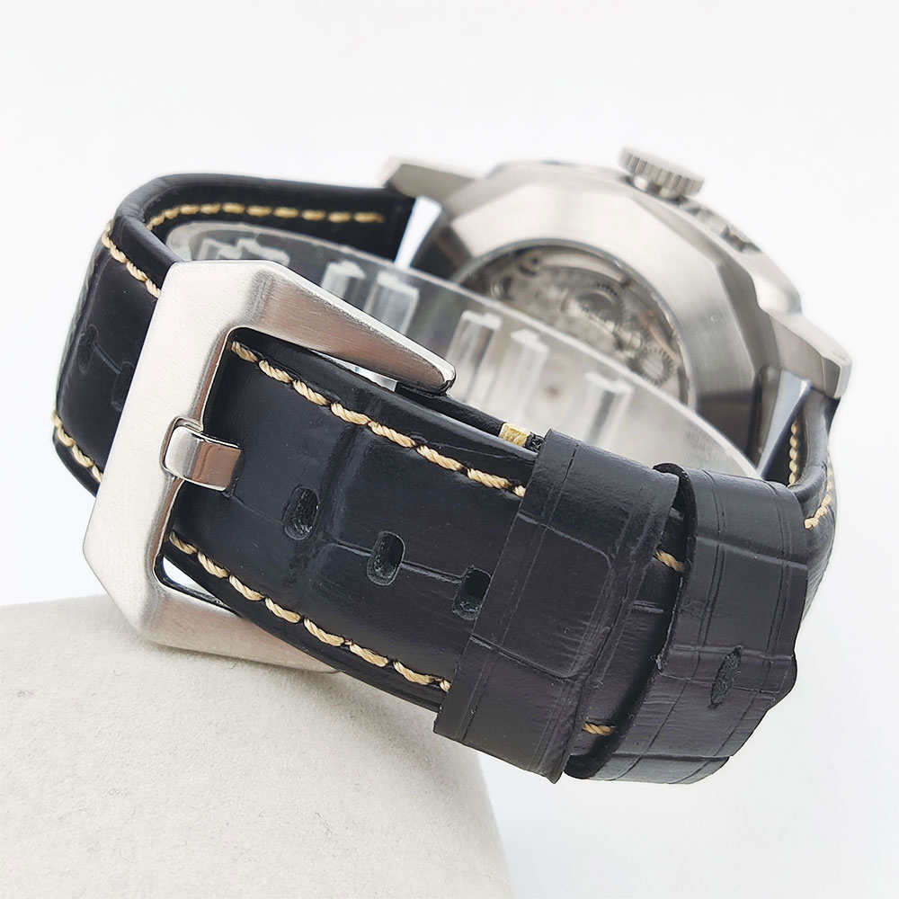 Reloj de Hombre de 44 mm con M - Watch Winder Compact reseña y precio